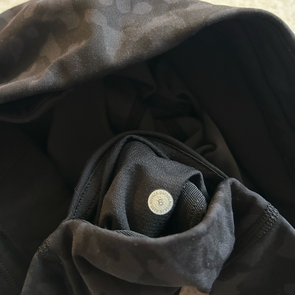 Lululemon Pace Rival Black Patterned Leggings - image 4